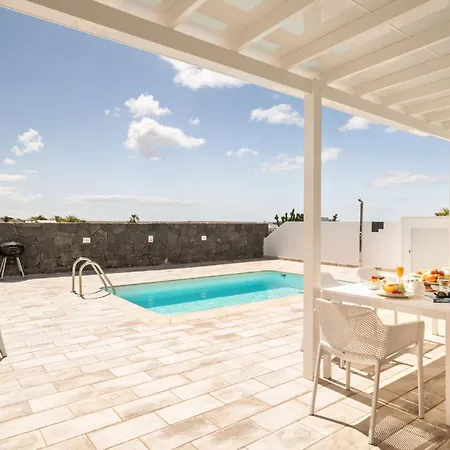 Domus Vulcani Ramagua Villa *